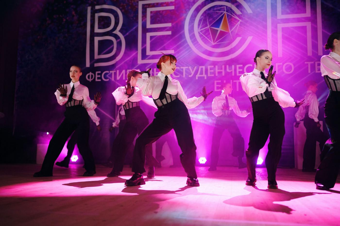 Двигайся в ритме «Весны». Второй день фестиваля студенческого творчества